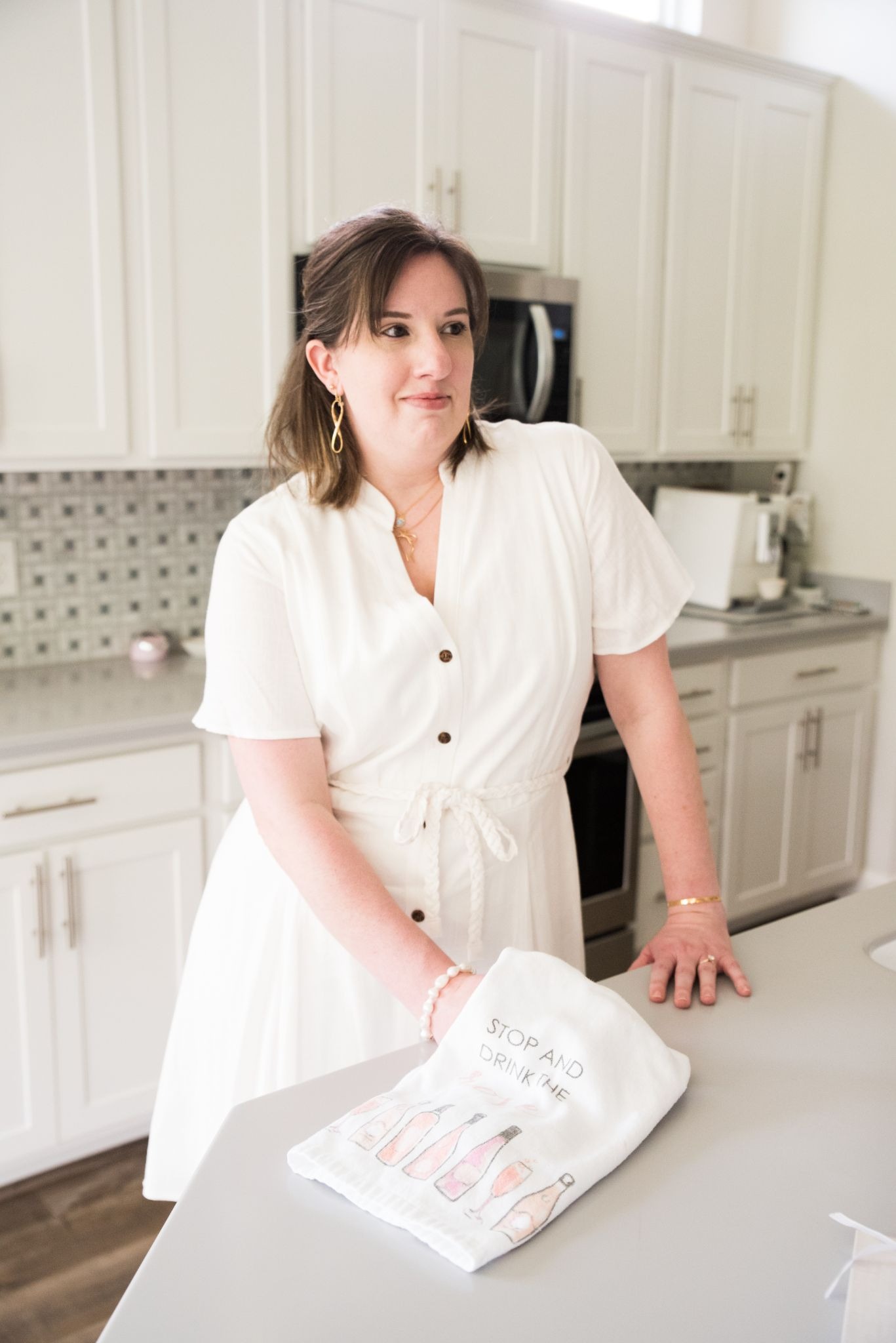 at-home-with-mackenzie-helps-moms-who-feel-overwhelmed-by-clutter-.jpeg