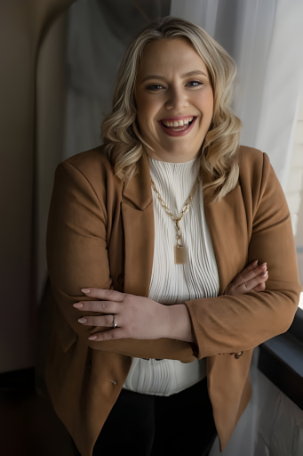 destiny-pickens-empowering-women-entrepreneurs-through-story-driven-personal-branding-.png