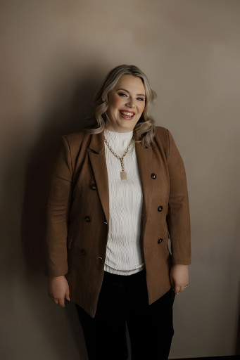 destiny-pickens-empowering-women-entrepreneurs-through-story-driven-personal-branding.-.png