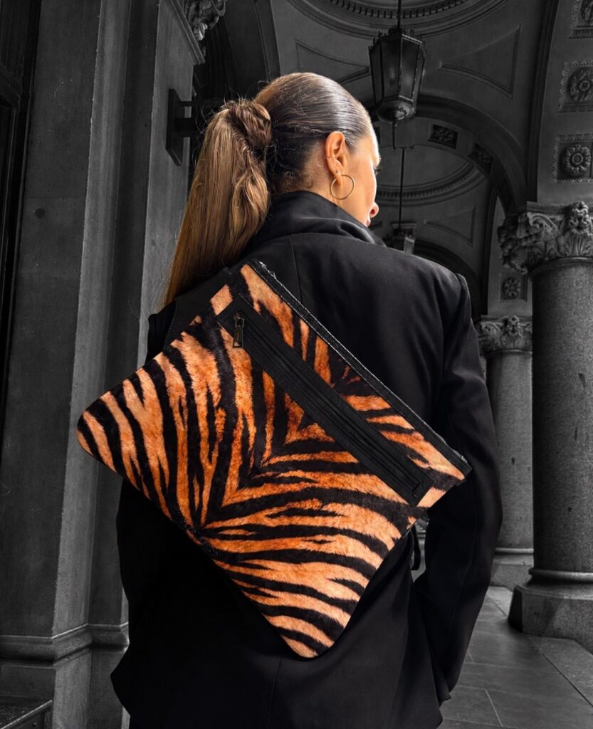 download-1-833x1024-41afc660.jpeg