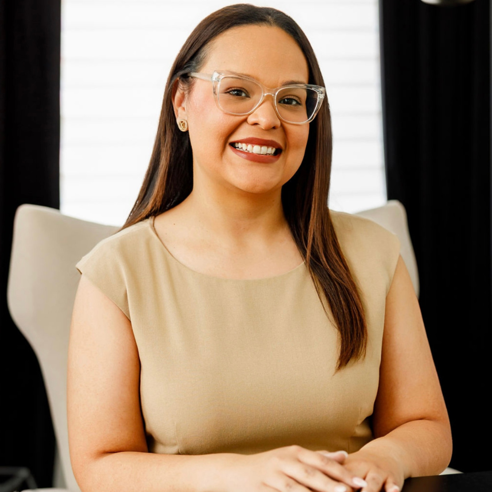 dr.-julie-reynosos-guide-for-women-leaders-and-entrepreneurs-.png