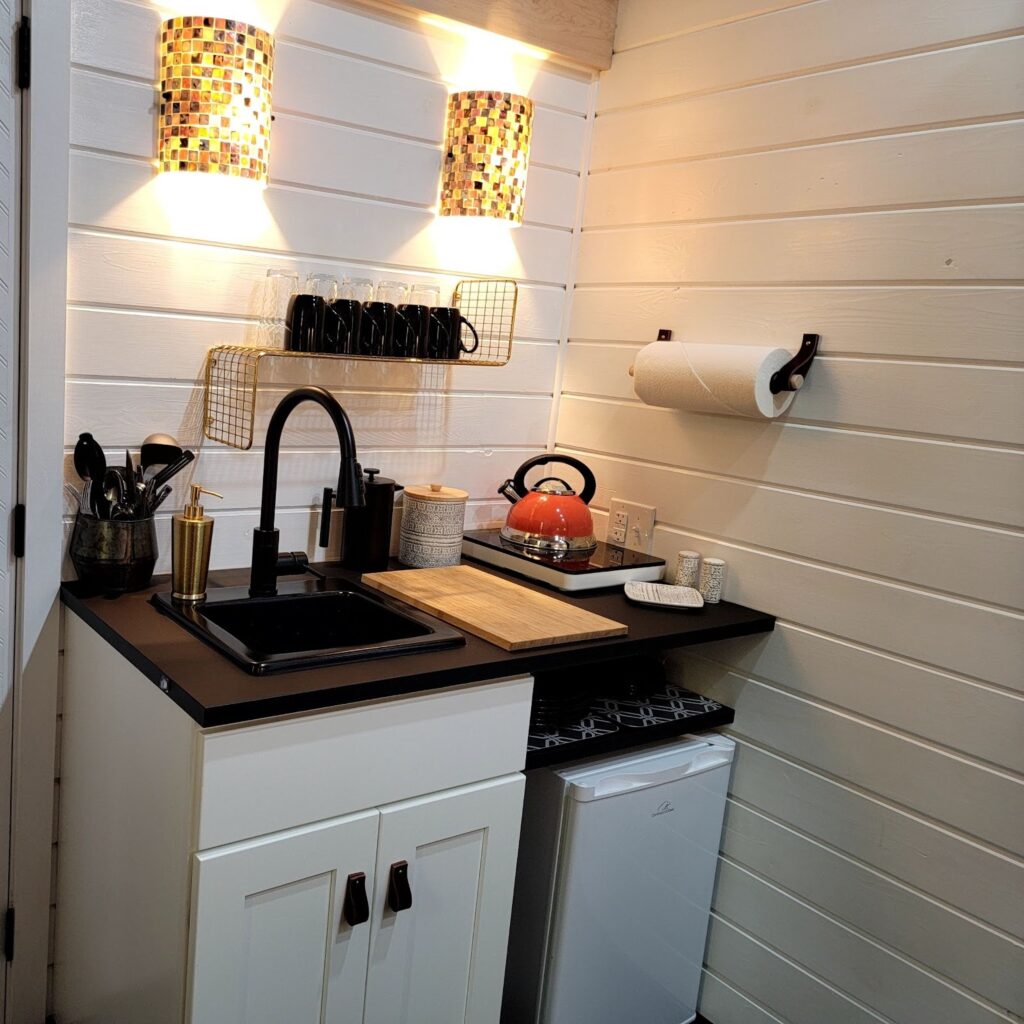 experience-sustainable-luxury-at-portlands-tiny-digs-hotel-1-1-1024x1024.jpeg