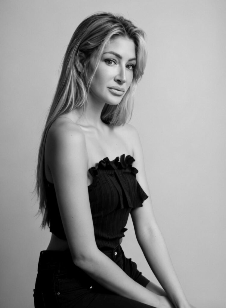 jena-founder-1-751x1024-b3fbebc6.jpg