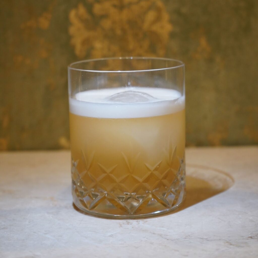 the-end-of-egg-whites-and-synthetic-foamers-how-alexanders-elixirs-revolutionized-cocktail-texture--1024x1024.jpeg