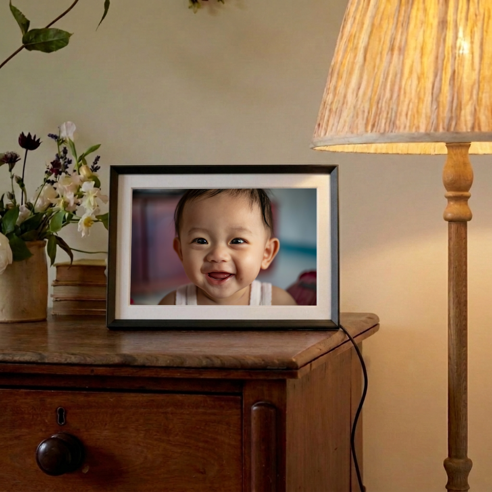 the-most-meaningful-gift-for-aging-parents-a-family-frame-review-.png